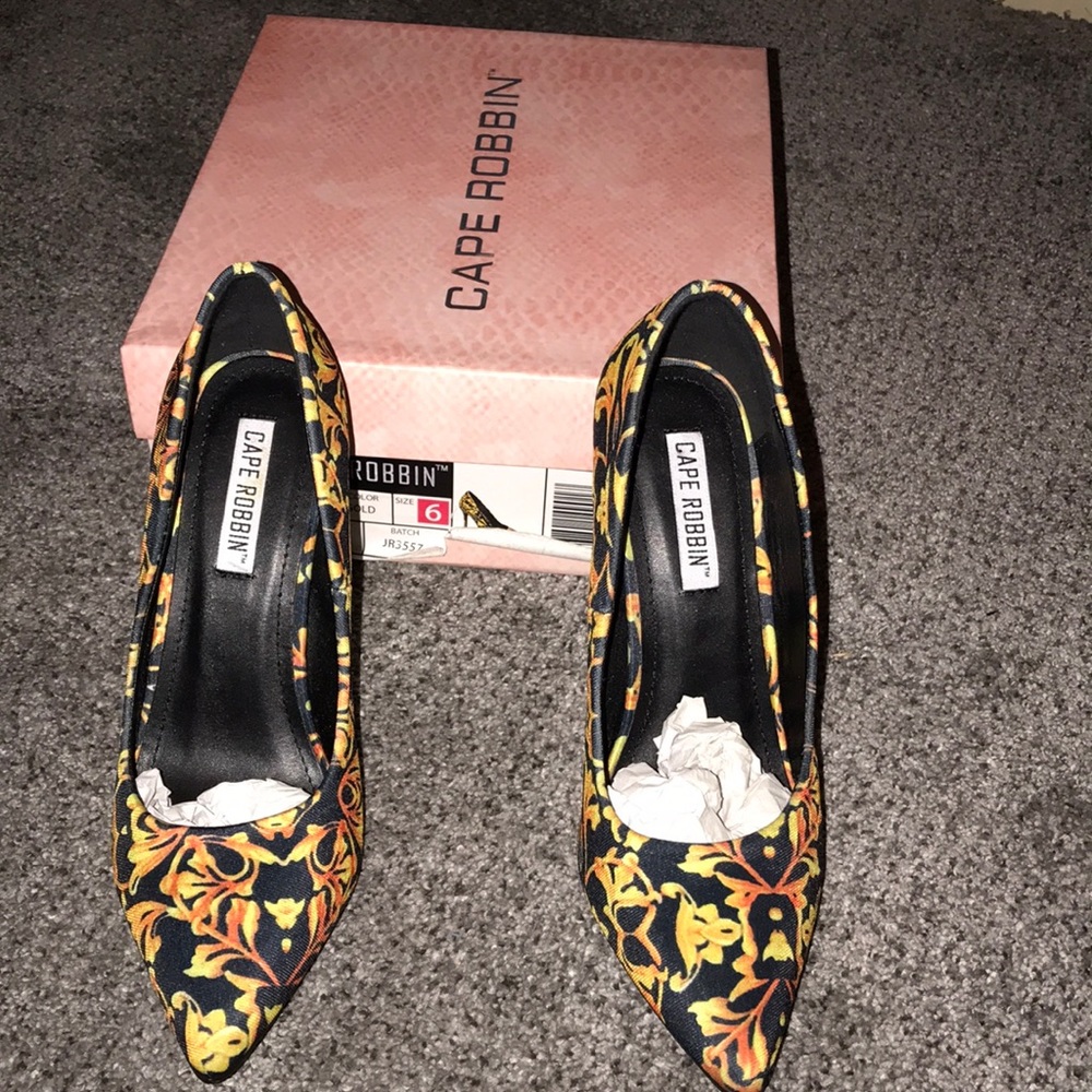 High heels - Picture 5 of 6
